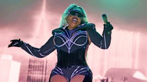 Mary J. Blige Performing