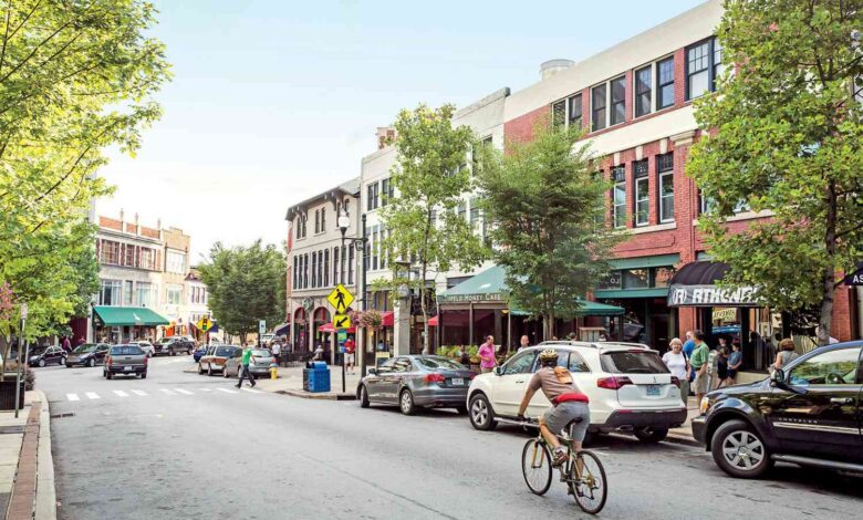 20 Walkable Towns For A Southern Girlfriend Getaway