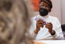 Black bridge players keep spotlight on game