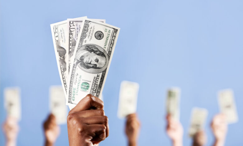 Chicago Activist Revives Call for Reparations Amid Outrage Over Mayor’s Payouts to Migrants Chicago Activist Revives Call for Reparations Amid Outrage Over Mayor’s Payouts to Migrants