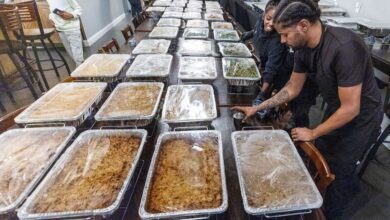 Atlanta nonprofits team up to deliver Thanksgiving meals, feed over 1,000