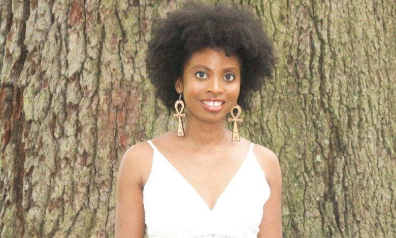 Raw vegan lifestyle coach LaToya Davis transforms lives through healthy eating