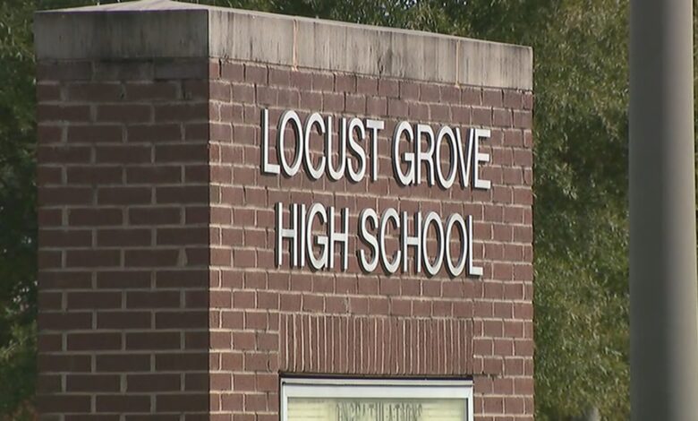 Video Captures Black Student Slapping a Classmate Who Allegedly Called Him a Racial Slur; Student Protests Reportedly Forced School to Also Discipline White Peer Video Captures Black Student Slapping a Classmate Who Allegedly Called Him a Racial Slur; Student Protests Reportedly Forced School to Also Discipline White Peer