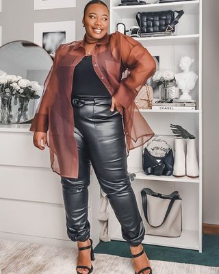 atlanta-fashion-289935-1604511619066-image