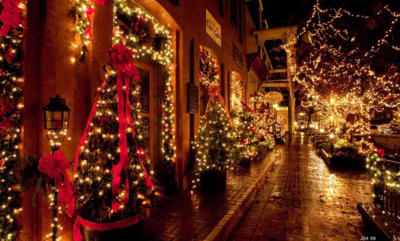 Why You Really Need to Visit to Dahlonega, Georgia This Christmas