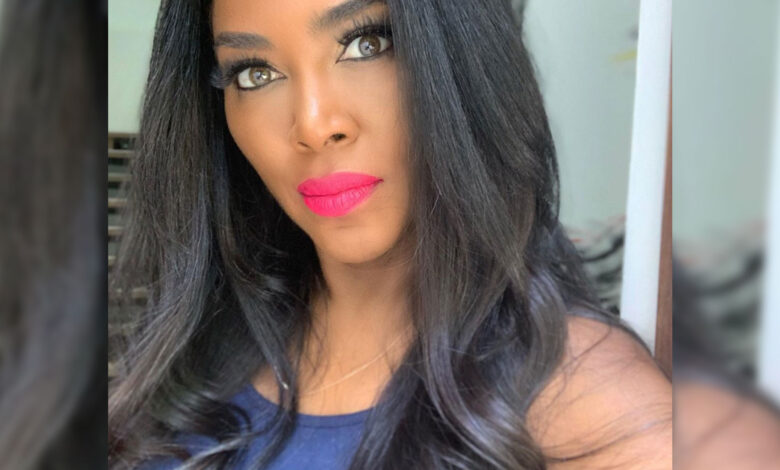 Kenya Moore’s Natural Hair Is 24 Inches Long Without Relaxer
