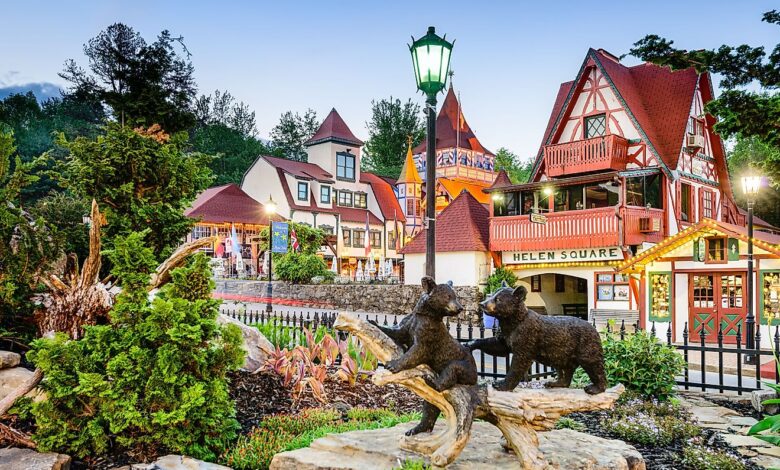 12 Coolest Small Towns in Georgia for a Summer Vacation