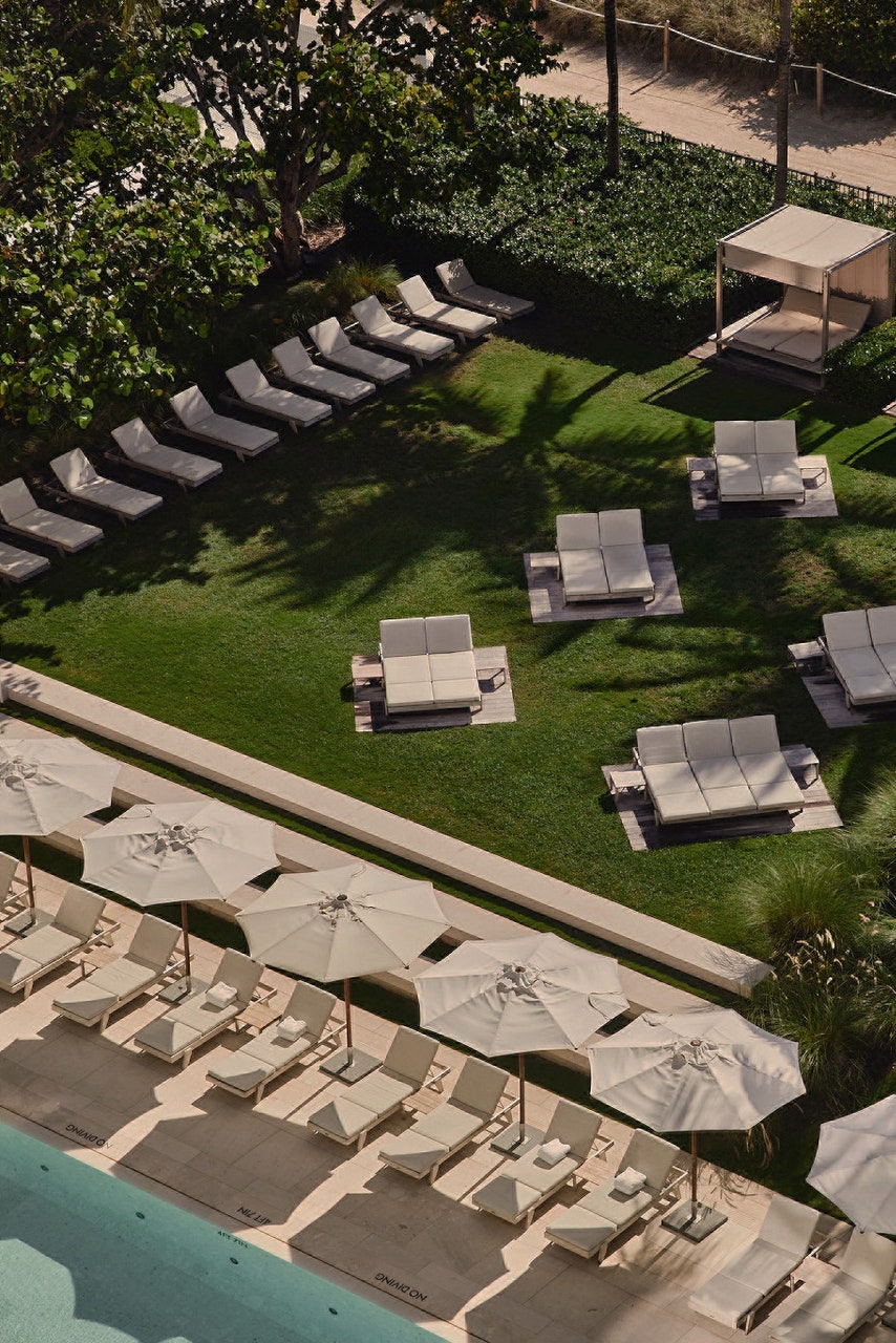 21 Best Weekend Getaways in Florida From Palm Beach Spa Days to Gulf Coast Manatee Tours