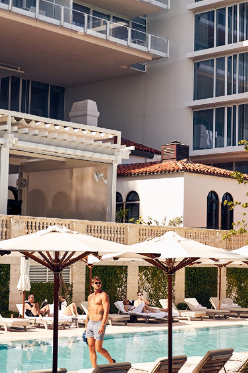 21 Best Weekend Getaways in Florida From Palm Beach Spa Days to Gulf Coast Manatee Tours