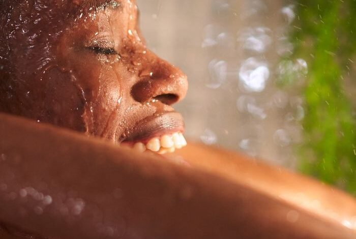 ​Scalp Detoxes, ACV Rinses, And More Things That Will Help Your Hair Thrive In Spring