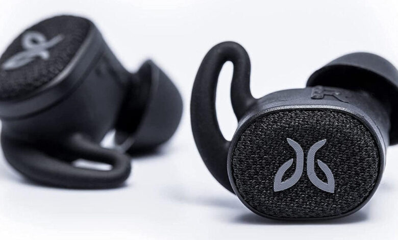 Great waterproof workout headphones and earbuds for the gym on sale for Black Friday