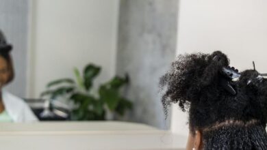 10 Tips To Prevent Hair Breakage This Winter, According To An Expert