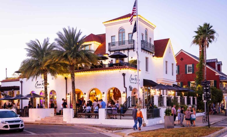 5 Family-Friendly Florida Vacations That Aren’t Disney World 5 Family-Friendly Florida Vacations That Aren’t Disney World