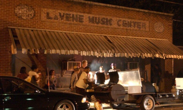 Chitlin’ Circuit, named for soul food, gave Black entertainers a safe audience during segregation Chitlin’ Circuit, named for soul food, gave Black entertainers a safe audience during segregation