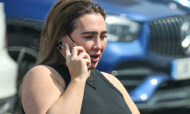 Lauren Goodger rocks skintight black sportswear as she hits the gym for a gruelling workout after revealing she regrets ever having cosmetic surgery Lauren Goodger rocks skintight black sportswear as she hits the gym for a gruelling workout after revealing she regrets ever having cosmetic surgery