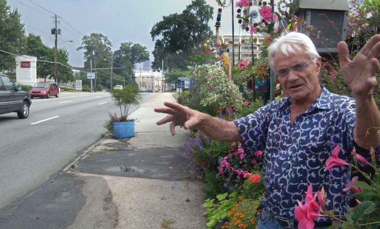Richard Thomas, owner of Buckhead’s R. Thomas restaurant, has died