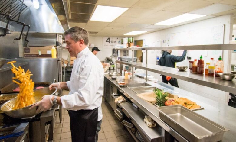 Atlanta chef caters to fraternities, sororities