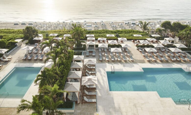 21 Best Weekend Getaways in Florida, From Palm Beach Spa Days to Gulf Coast Manatee Tours 21 Best Weekend Getaways in Florida, From Palm Beach Spa Days to Gulf Coast Manatee Tours