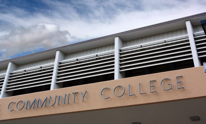 Harvard for the masses — at an Atlanta community college Harvard for the masses — at an Atlanta community college