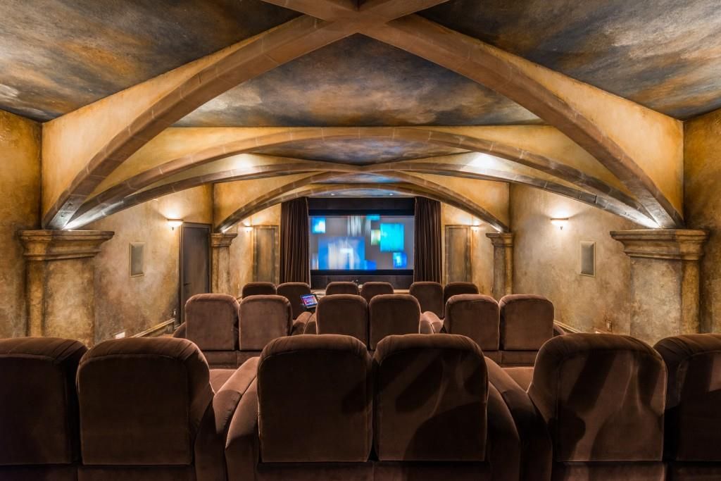  Over a dozen people can watch movies in the theater room