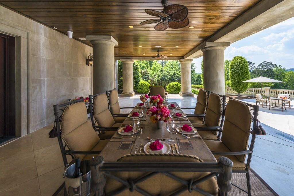  Covered terraces house multiple outdoor dining areas