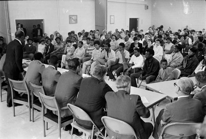 Asheville Black life under Jim Crow featured in ‘Green Book’ exhibit