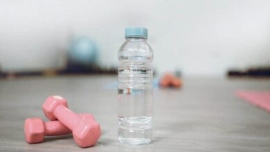 “Karen” threatens to call cops on Black woman for laughing loudly in gym