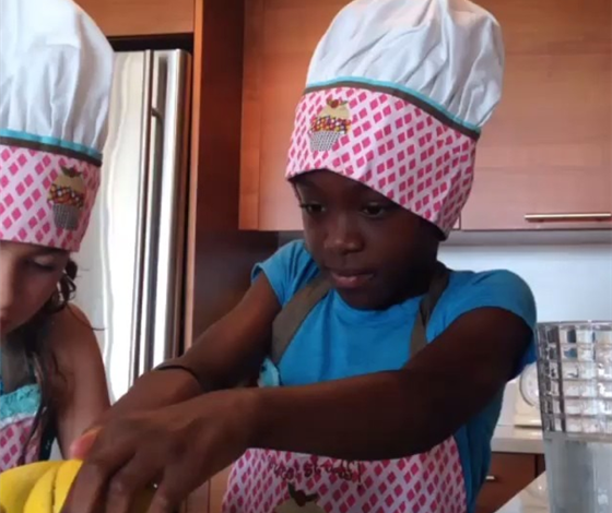 Taylor Moxey, 8-Year Old Pastry Chef Runs Successful Bakery