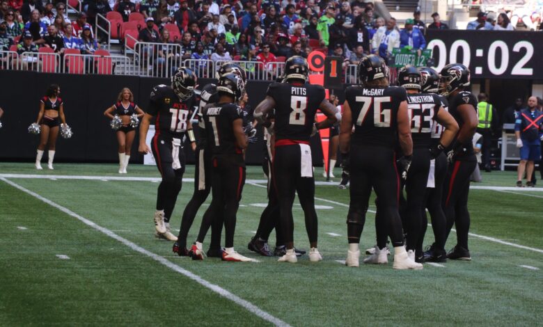 Falcons face Tampa in crucial NFC South game Falcons face Tampa in crucial NFC South game