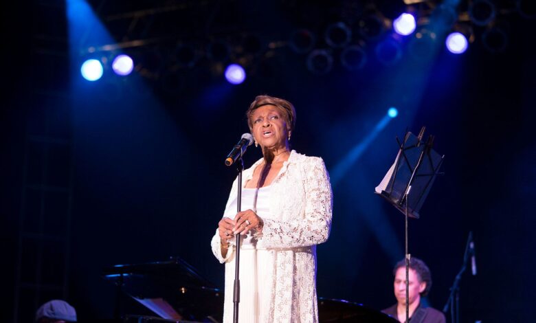 Grammy winner Cissy Houston, mother of Whitney, passes away at 91