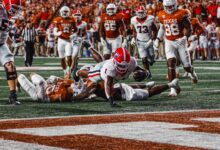 Georgia tops Texas 30-15 in Austin, Trevor Etienne shines