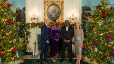 The Atlanta Voice’s Donnell Suggs attends White House holiday reception