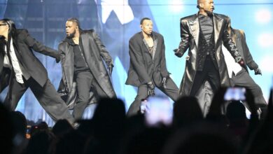 Usher’s sold-out Atlanta concert celebrates 30 years of music