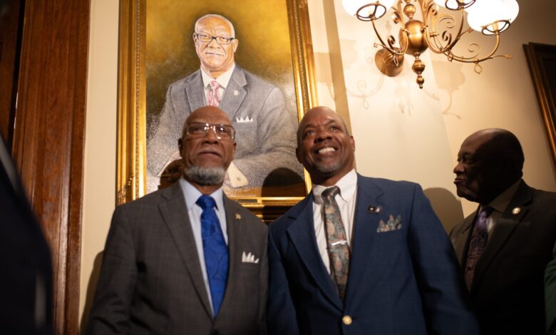 Worth a thousand words: Longtime Rep. Calvin Smyre honored with historic portrait in Georgia State Capitol Worth a thousand words: Longtime Rep. Calvin Smyre honored with historic portrait in Georgia State Capitol
