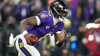 Baltimore Ravens dominate Pittsburgh Steelers en route to victory
