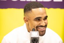 Jalen Hurts honors Frankie Beverly’s legacy in New Orleans