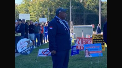 Early voting in North Carolina: Candidates campaign and cast ballots
